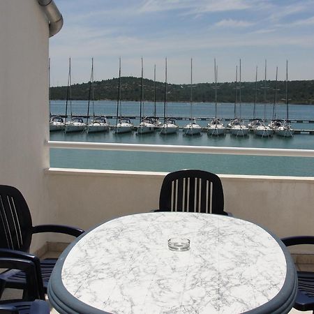 Apartments Pirovcanka พิโรวัซ ห้อง รูปภาพ