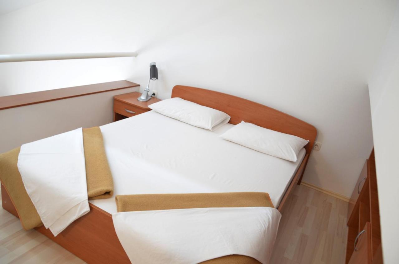 Apartments Pirovcanka พิโรวัซ ภายนอก รูปภาพ