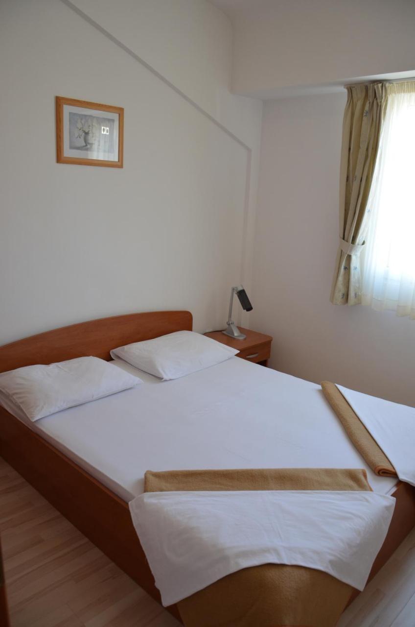 Apartments Pirovcanka พิโรวัซ ภายนอก รูปภาพ