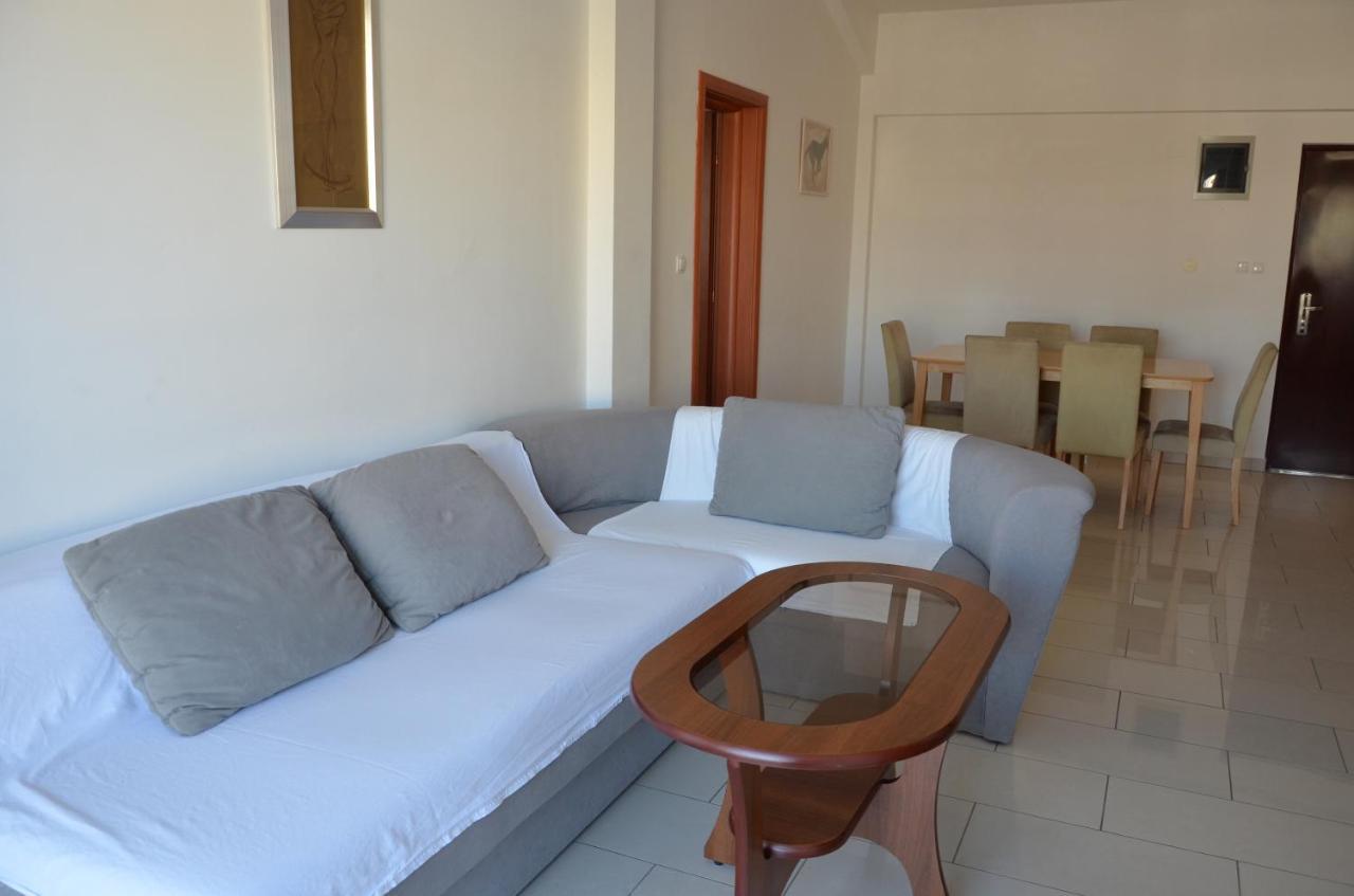 Apartments Pirovcanka พิโรวัซ ภายนอก รูปภาพ